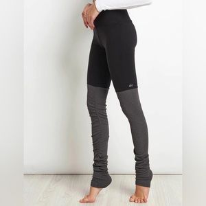 HIGH-WAIST GODDESS LEGGING - BLACK/STORMY HEATHER